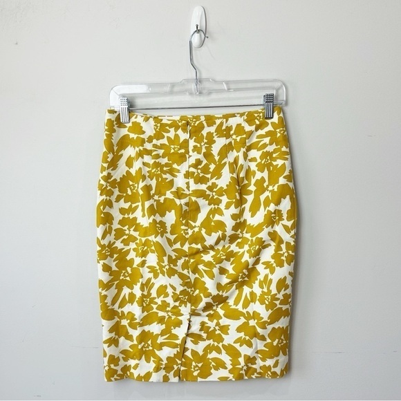 Loft Pencil Skirt White Mustard Floral Career Office Summer Spring - Picture 2 of 6
